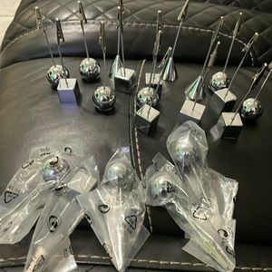 21 crate & barrel shiny silver Memo clip